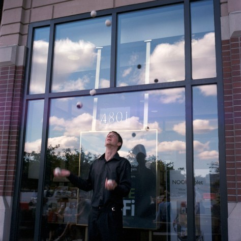 Juggler, Bethesda, Barnes & Noble window