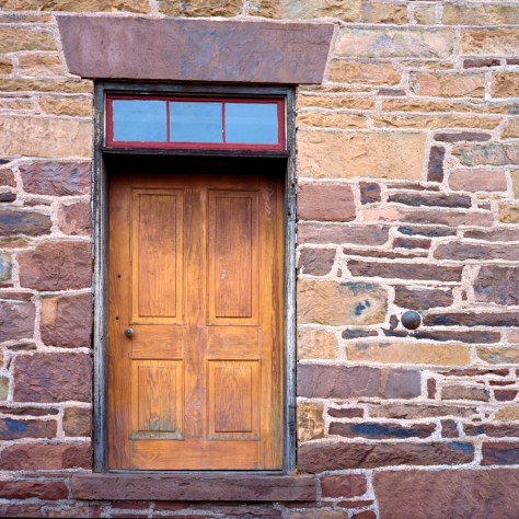 Stone House with cannonball, Manassas