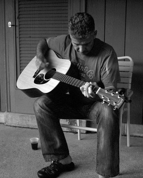 Andrew Moxom, Guitar