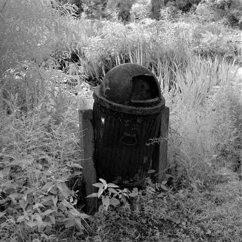 Trashcan, Kenilworth Gardens
