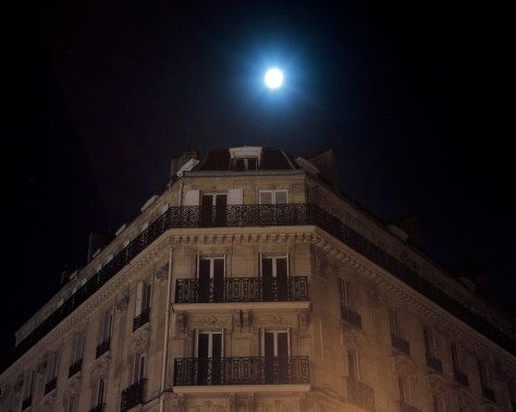 Full Moon Over Hotel, Ile de la Cite