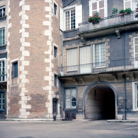 17th Century Courtyard
