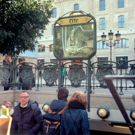 Cité Metro Entrance