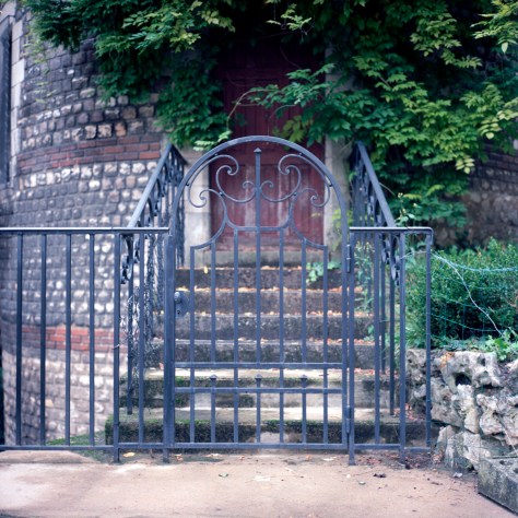 Gate, Door, Tour Saudon