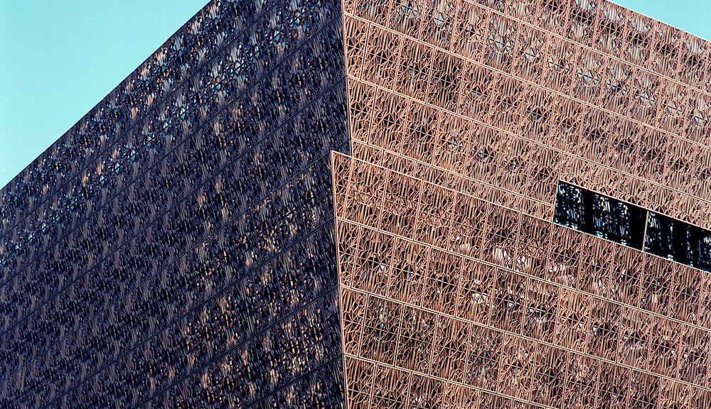 African-American History Museum, Lamp
