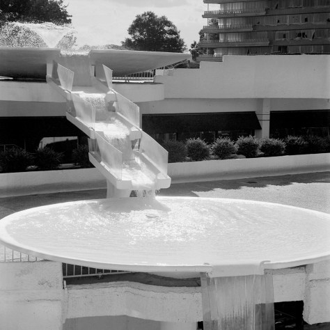 Fountain, Center Courtyard, Watergate