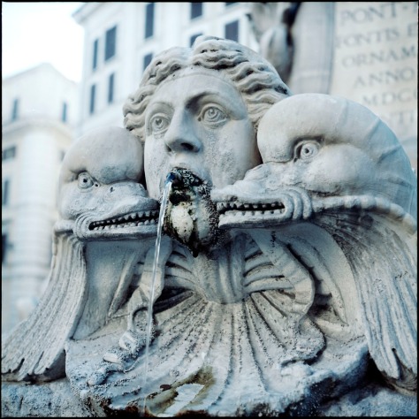 Fountain, Pantheon
