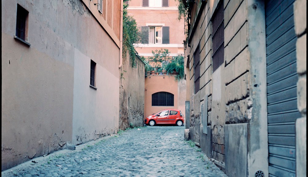 Red Car, Alley, Trastevere