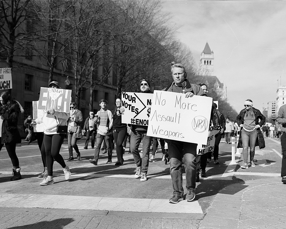 March4LivesNoMoreAssaultWeapons